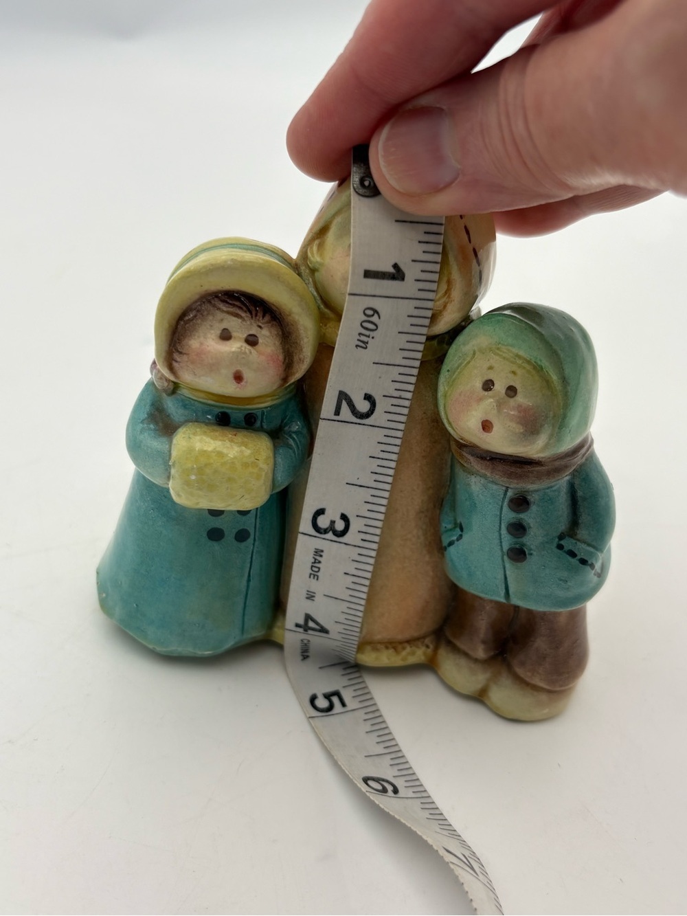 Hand-Painted Ceramic Carolers Figurine - Teal & Peach Holiday Accent - Picture 13 of 13